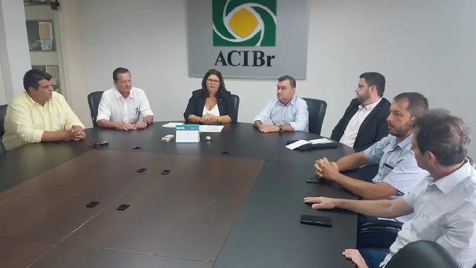 Entidades t&ecirc;xteis de Brusque reagem &agrave; poss&iacute;vel redu&ccedil;&atilde;o de imposto de importa&ccedil;&atilde;o
