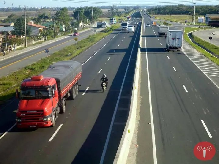 Rodovias com trânsito normal