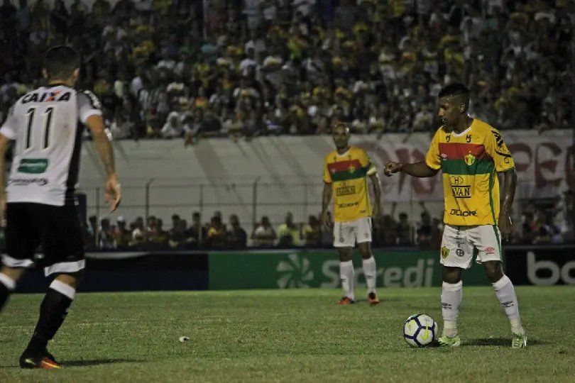 Brusque perde para o Ceará e dá adeus a Copa do Brasil
