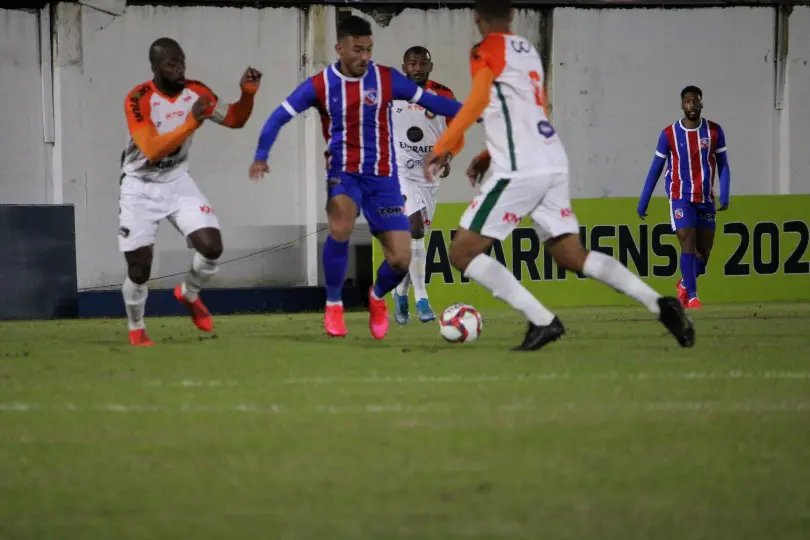 Carlos Renaux perde para Cambori&uacute;, no Augusto Bauer
