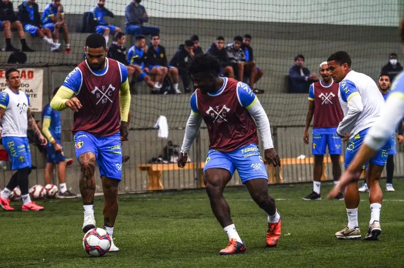 Brusque se reapresenta e inicia prepara&ccedil;&atilde;o para o jogo contra o Confian&ccedil;a