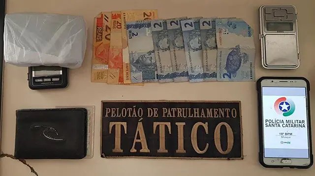 Homem &eacute; preso por tr&aacute;fico de drogas no Santa Rita