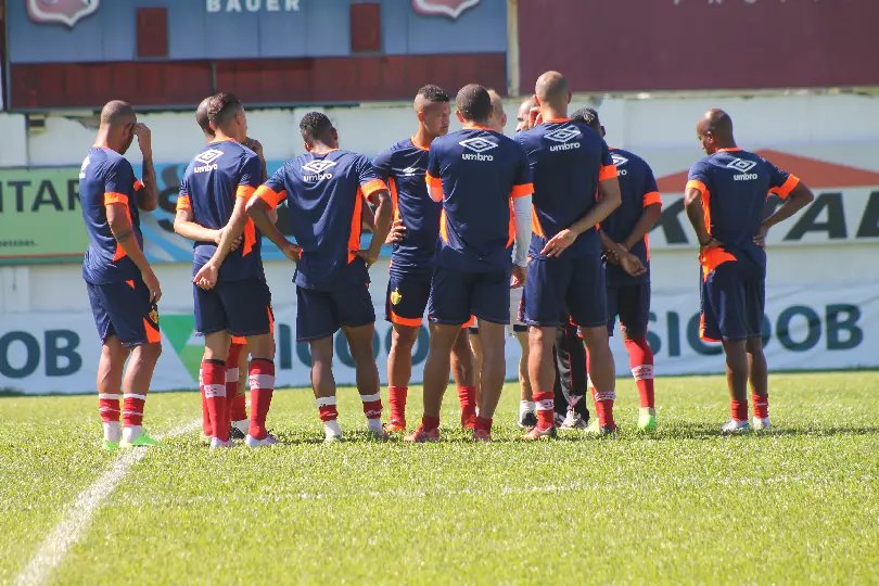 Pingo deve repetir time que venceu o Criciúma contra o Tubarão