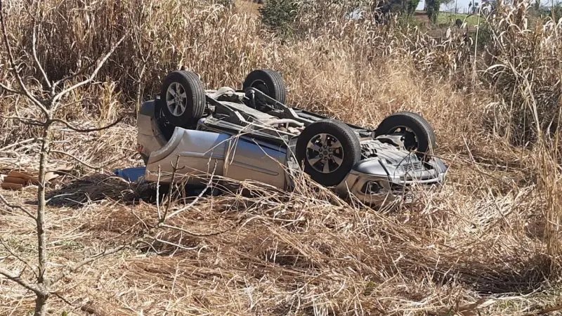 Coronel Mocellin e motorista sofrem acidente na BR-282 e s&atilde;o levados ao hospital