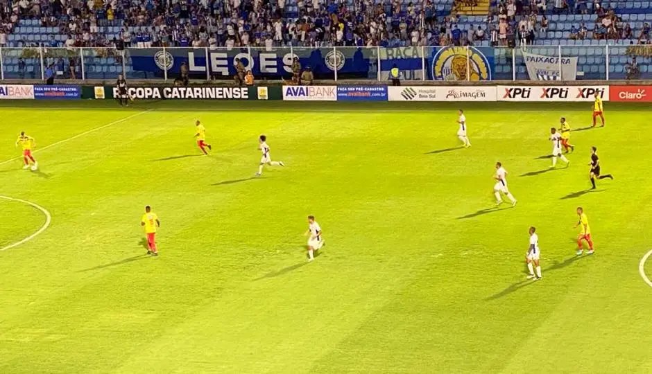 Brusque FC enfrenta o Ava&iacute; nesta quinta-feira pelo Catarinense