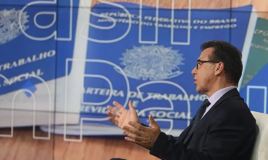 Sal&aacute;rio m&iacute;nimo deve ser reajustado no dia 1&ordm; maio