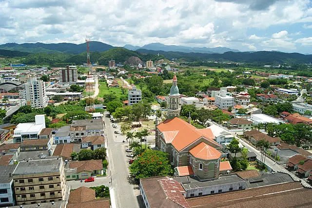 Audiência debate extração de areia e argila