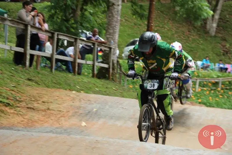 Associação Brusque Bicicross conquista 4 títulos