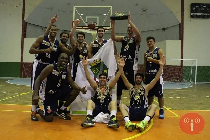 Ouro com estilo para sair da fila no basquete