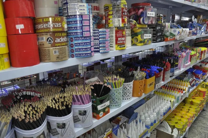 Procon orienta sobre compra de material escolar