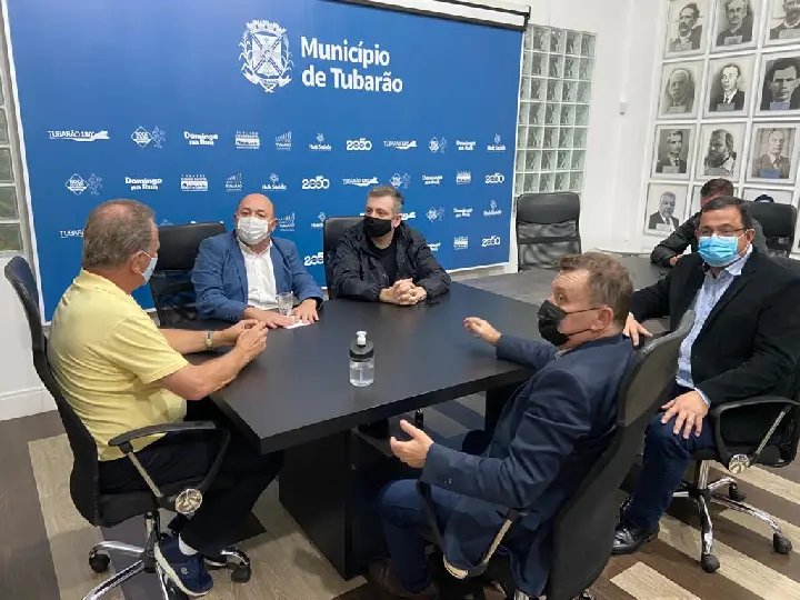 Prefeito de Brusque realiza visita t&eacute;cnica &agrave; cidade de Tubar&atilde;o