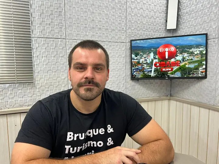 Imhof nega receber privil&eacute;gio na Secretaria de Obras