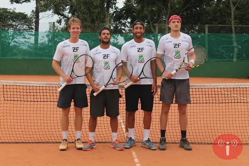 Tênis masculino joga amanhã pelo ouro