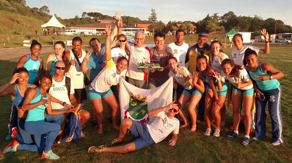 Atletismo de Brusque é tricampeão!