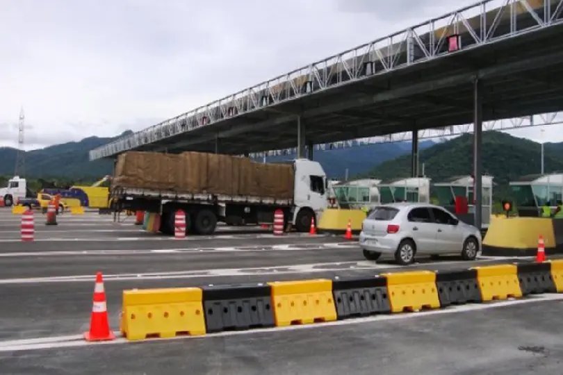 Valor de ped&aacute;gio subiu pra R$4,10