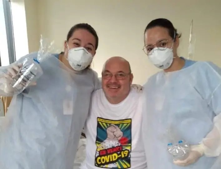 Depois de nove meses internado por Covid, homem recebe alta