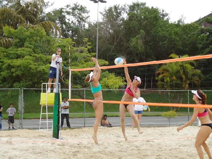 Vôlei feminino de areia está na decisão