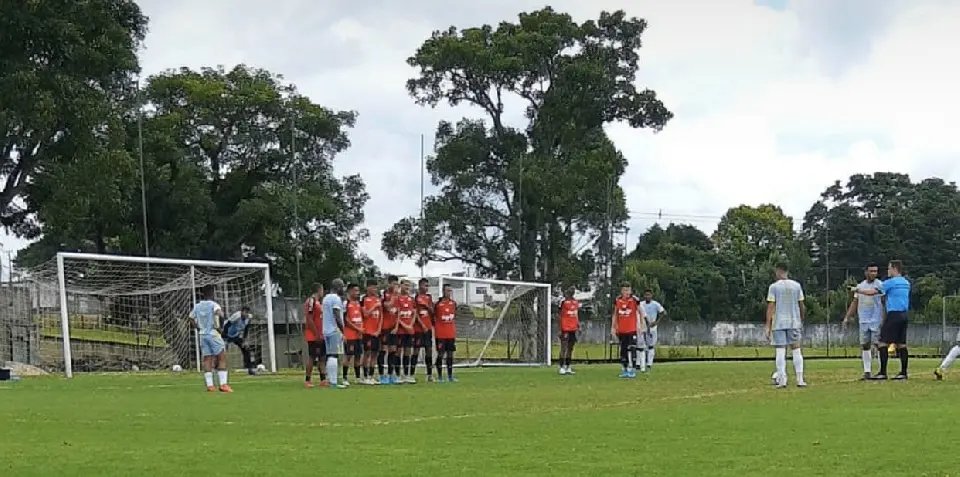 Brusque empata em jogo-treino diante de equipe sub 23 do Athletico-PR