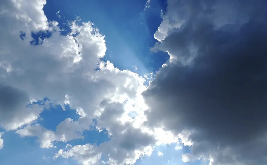 Último dia do ano tem chance de chuva e trovoada