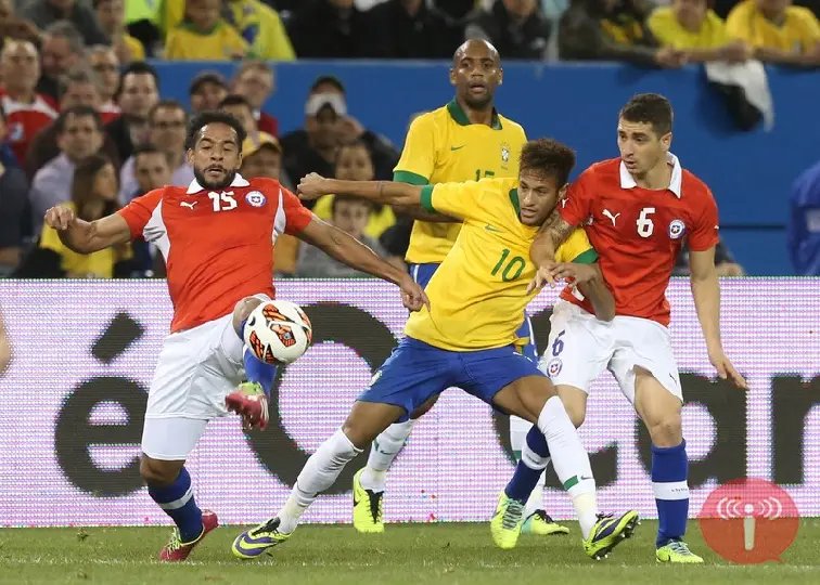 Seleção encerra temporada vencendo