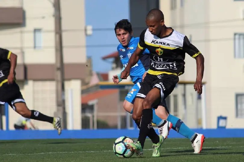 Brusque empata em primeiro jogo-treino na preparação do Catarinense
