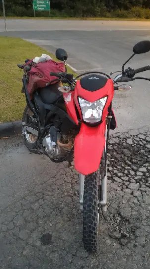 Motociclista fica levemente ferido em acidente no bairro Bateas