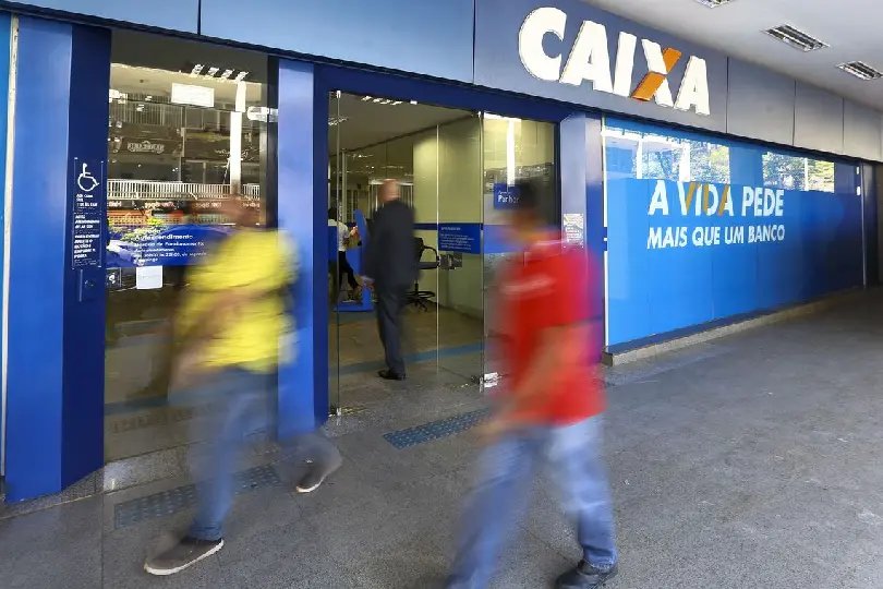 Bancos atendem normalmente nesta segunda-feira