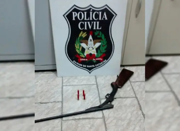 Idoso é preso em flagrante por posse irregular de arma