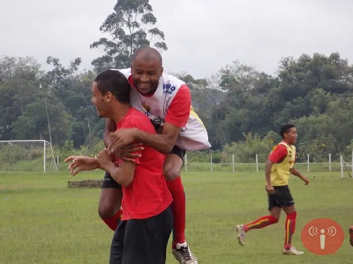 Treino recreativo antes de jogo decisivo