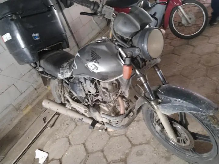 Motociclista &eacute; encaminhado para o Hospital Azambuja por acidente na rodovia Ant&ocirc;nio Heil
