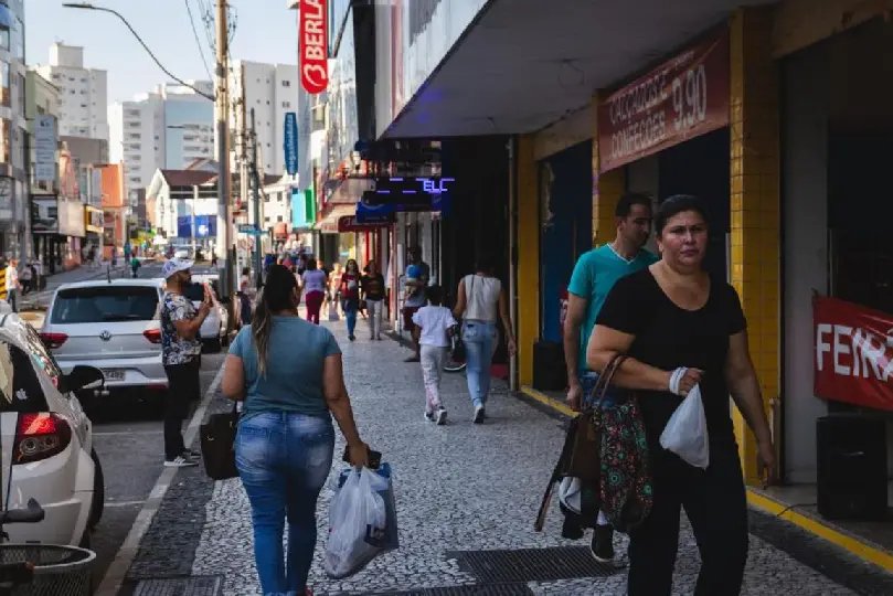 Procon alerta consumidores para as compras de Natal