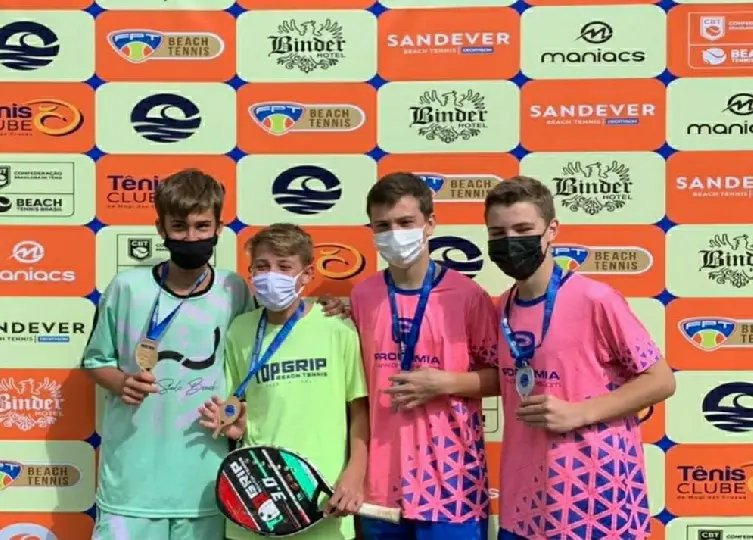 Brusquenses s&atilde;o destaque em competi&ccedil;&atilde;o nacional de Beach Tennis