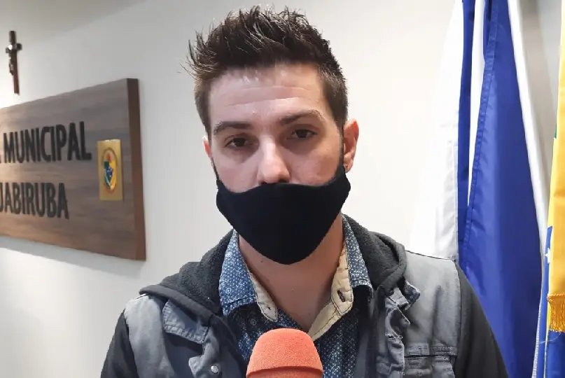 (V&Iacute;DEO) Vereador se diz indignado com atua&ccedil;&atilde;o da defesa civil estadual