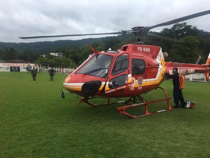 Helic&oacute;ptero &eacute; utilizado para atender v&iacute;tima de assalto em Vidal Ramos