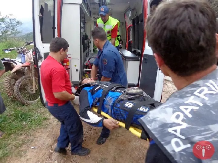 Piloto se acidenta em trilha de difícil acesso