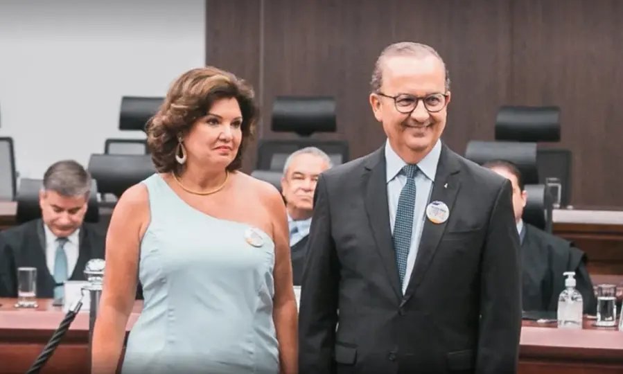Jorginho Mello e vice Marilisa Boehm tomam posse como governador e vice