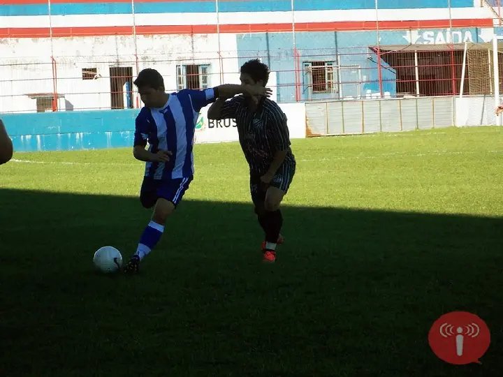 Municipal  Amador  chega à semifinal