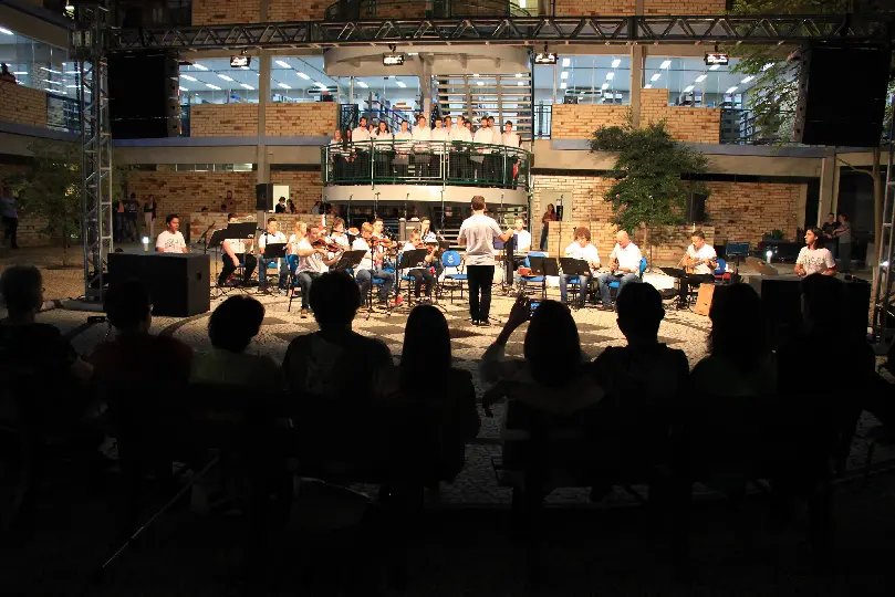 Cantata de Natal emociona público na Unifebe