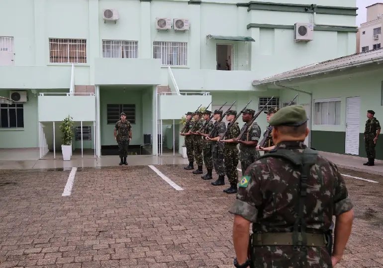 Alistamento no Servi&ccedil;o Militar para quem completa 18 anos em 2021 vai at&eacute; 30 de junho