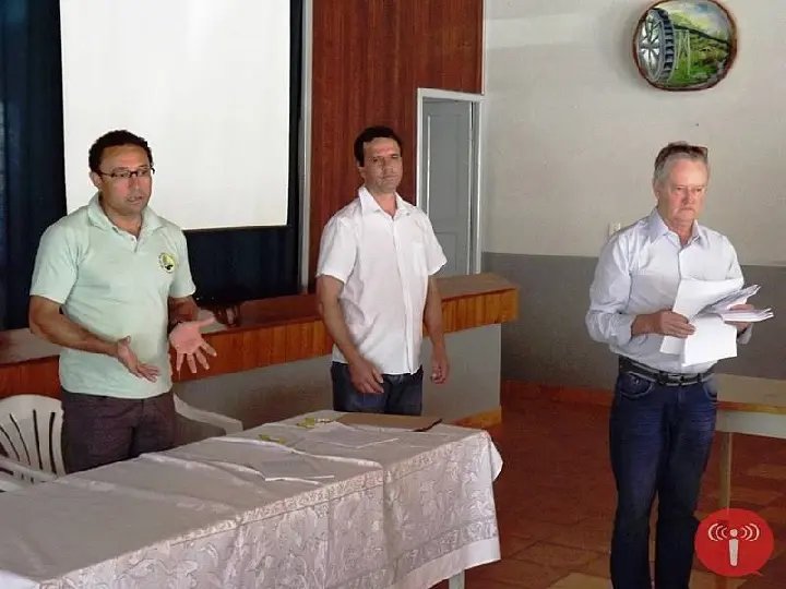 Assembleia discute negociação com a Votorantim