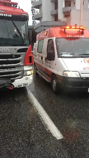 Mulher é atropelada no Centro