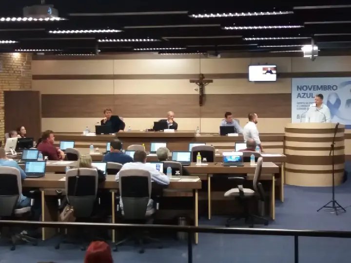 Menos burocracia na abertura de empresas