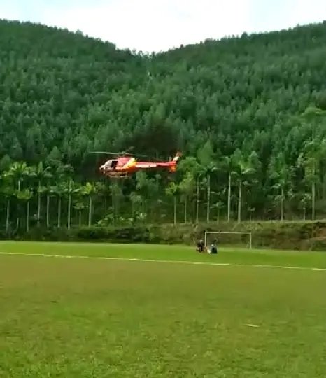 Idosa sofre entorse durante trilha no Morro do Barom e &eacute; resgatada pelo helic&oacute;ptero Arcanjo 