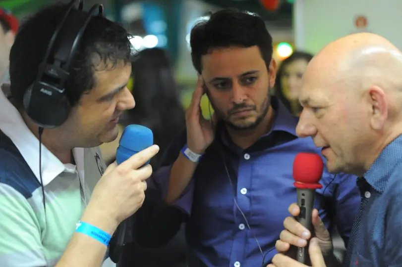 Prudêncio e Hang estiveram no camarote da Rádio Cidade