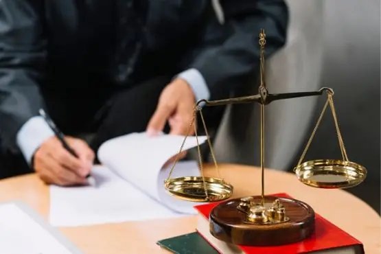 Mulher indenizar&aacute; ex-namorado e atual companheira por xingamentos em rede social