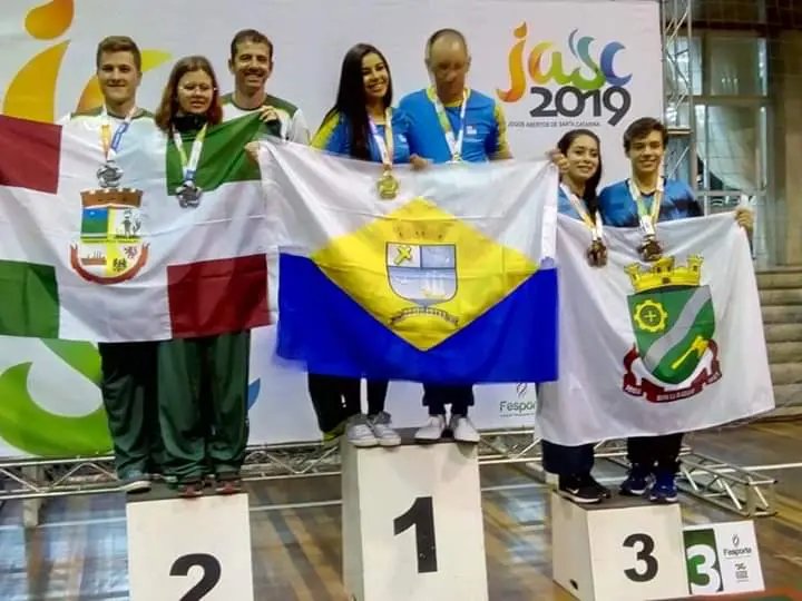 Brusque fatura tr&ecirc;s medalhas nos Jasc no fim de semana