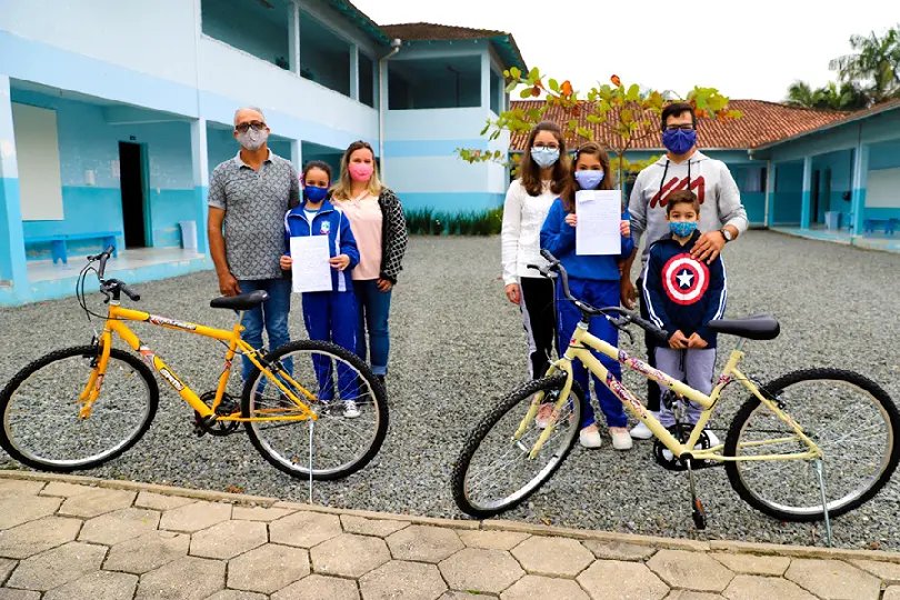 Alunos de Guabiruba conquistam pr&ecirc;mios em concurso