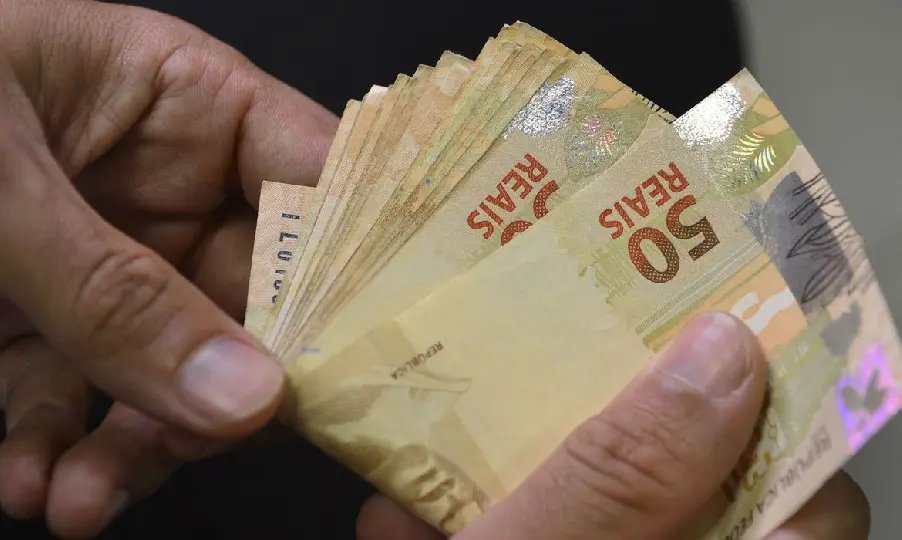 Sal&aacute;rio m&iacute;nimo ter&aacute; novo valor a partir de 1&ordm; de janeiro