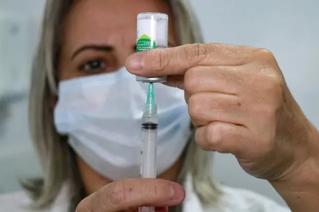 Mais de 1,9 milh&atilde;o de pessoas ainda n&atilde;o tomaram a vacina contra a gripe em Santa Catarina