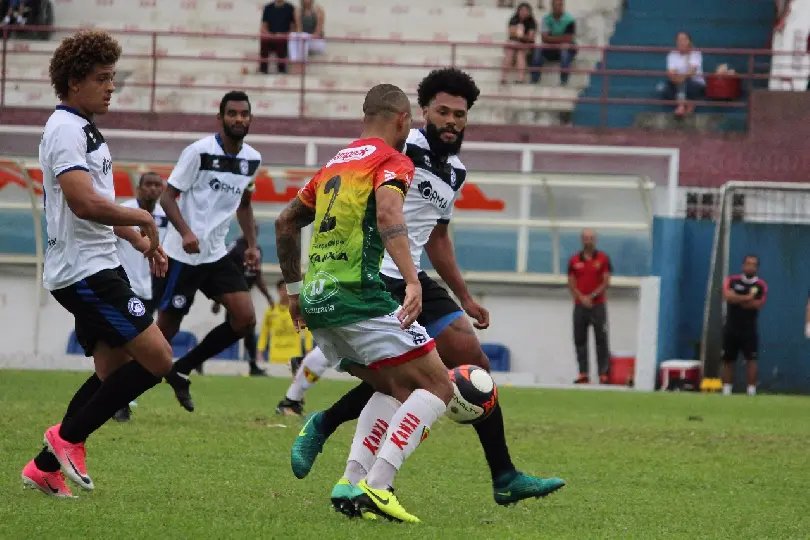Brusque empata e se complica na Copa SC